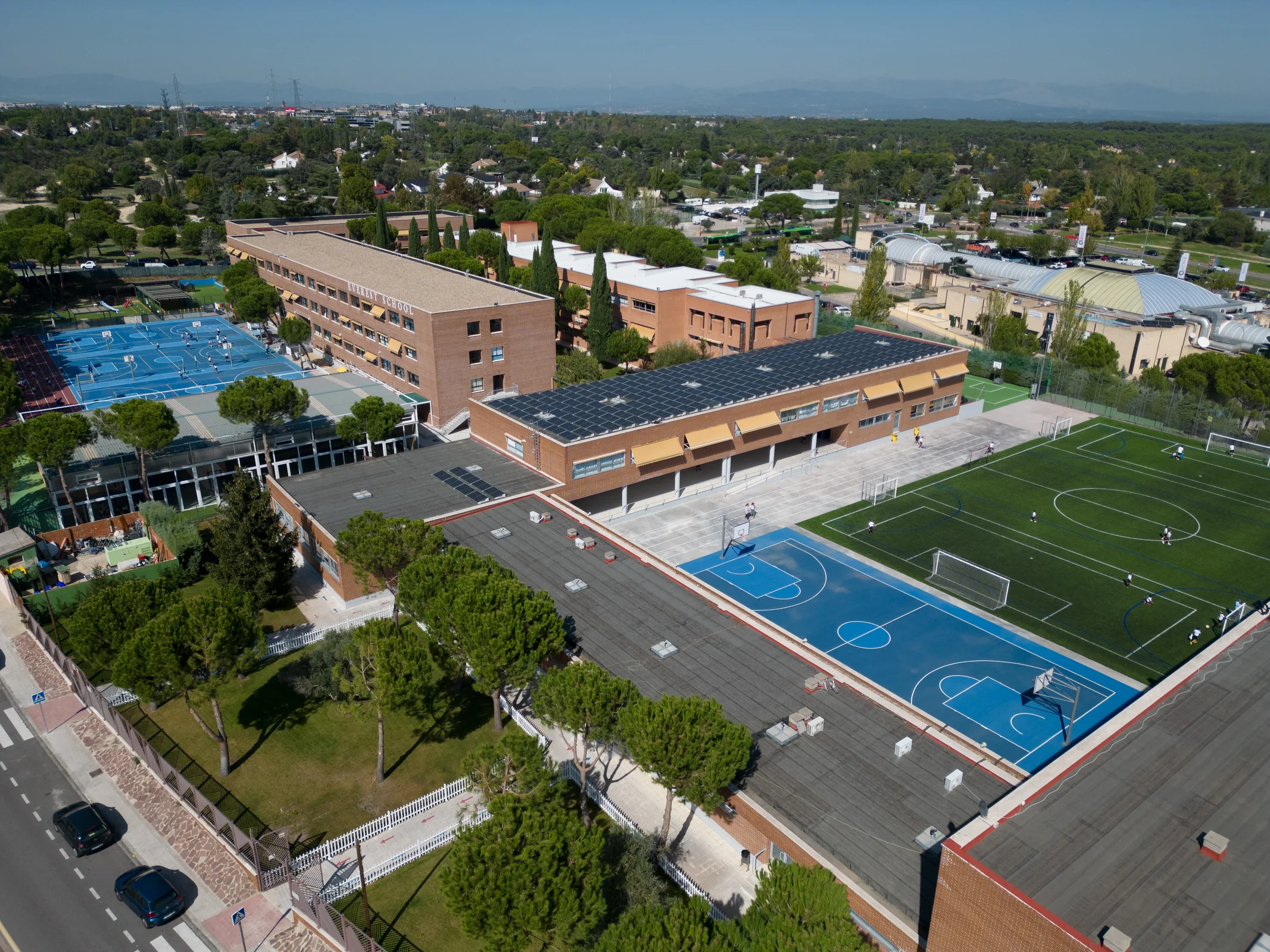 Vista aérea del campus Everest